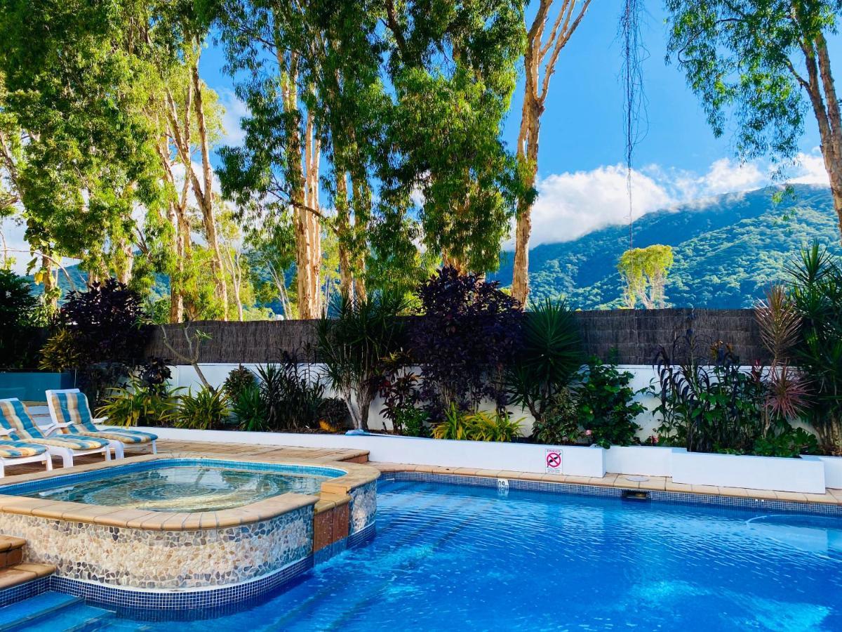 Beachview Apartments At Villa Paradiso Palm Cove Bagian luar foto