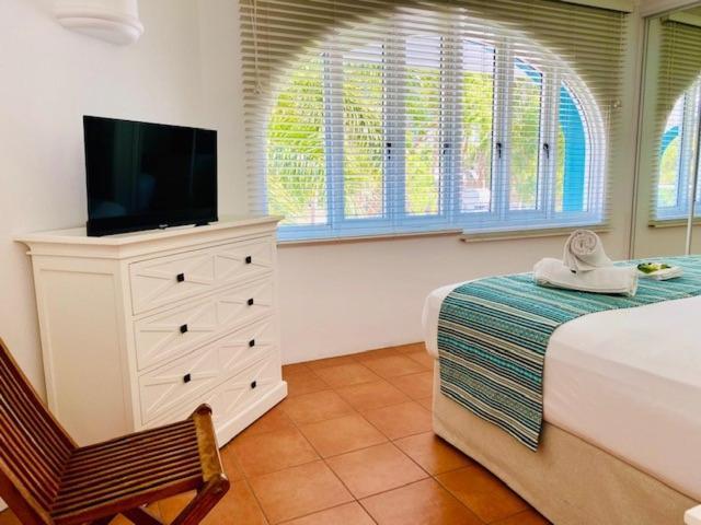 Beachview Apartments At Villa Paradiso Palm Cove Bagian luar foto
