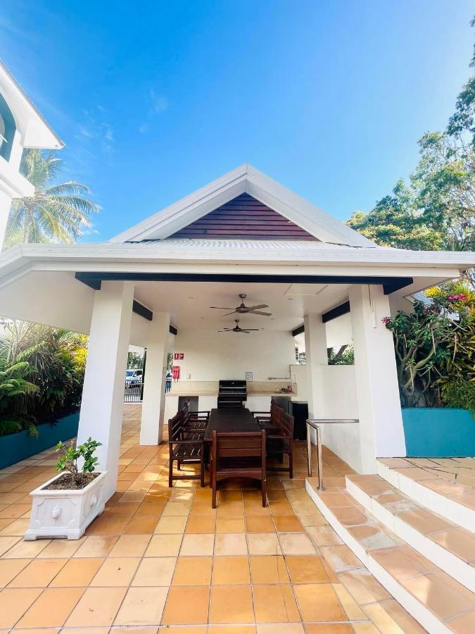 Beachview Apartments At Villa Paradiso Palm Cove Bagian luar foto