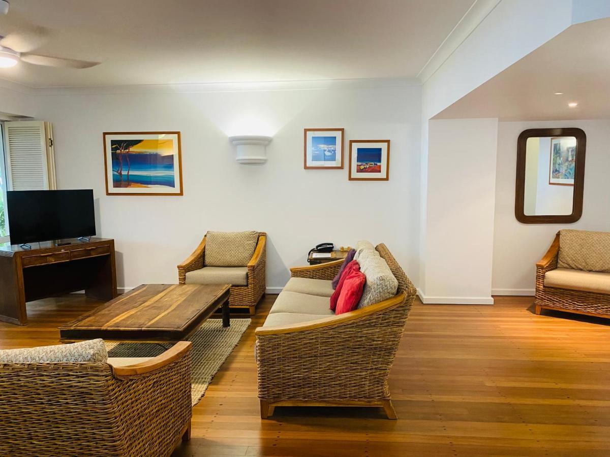 Beachview Apartments At Villa Paradiso Palm Cove Bagian luar foto
