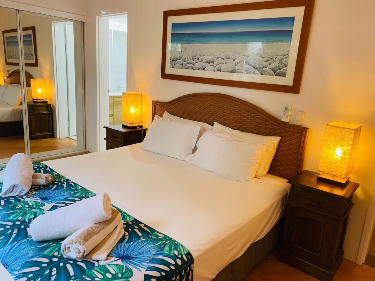 Beachview Apartments At Villa Paradiso Palm Cove Bagian luar foto