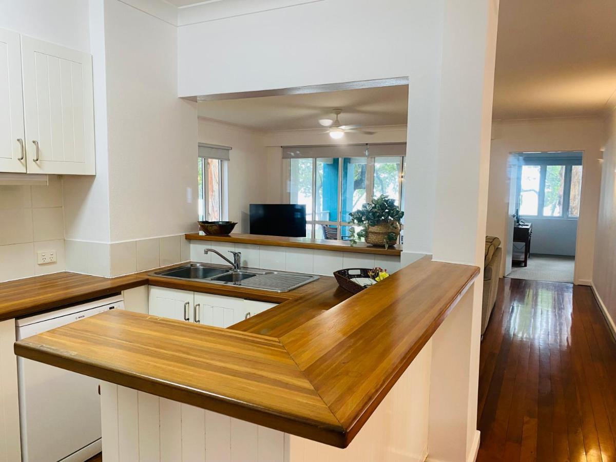 Beachview Apartments At Villa Paradiso Palm Cove Bagian luar foto