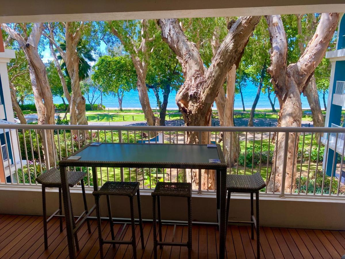 Beachview Apartments At Villa Paradiso Palm Cove Bagian luar foto
